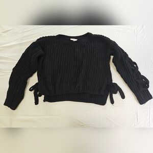SALE! Women's Candie's Black Crop Top Sweater (small)